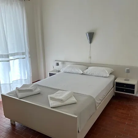 Apartment Manolis House Nea Poteidaia